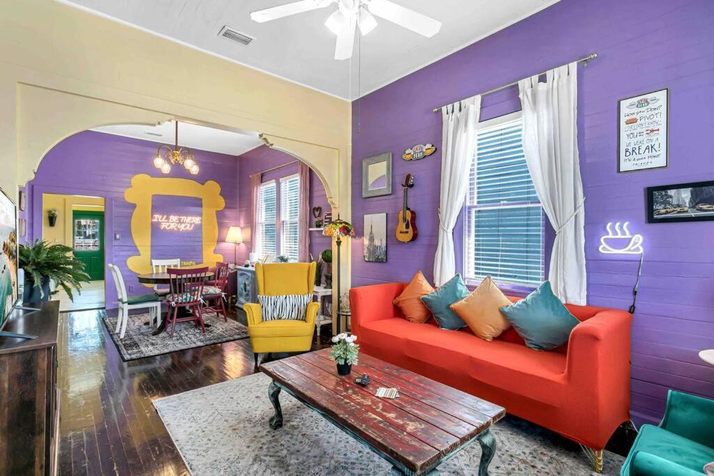 טאמפה Friends Airbnb Themed 2Bed 2Bath Walkable To All Of Ybor מראה חיצוני תמונה