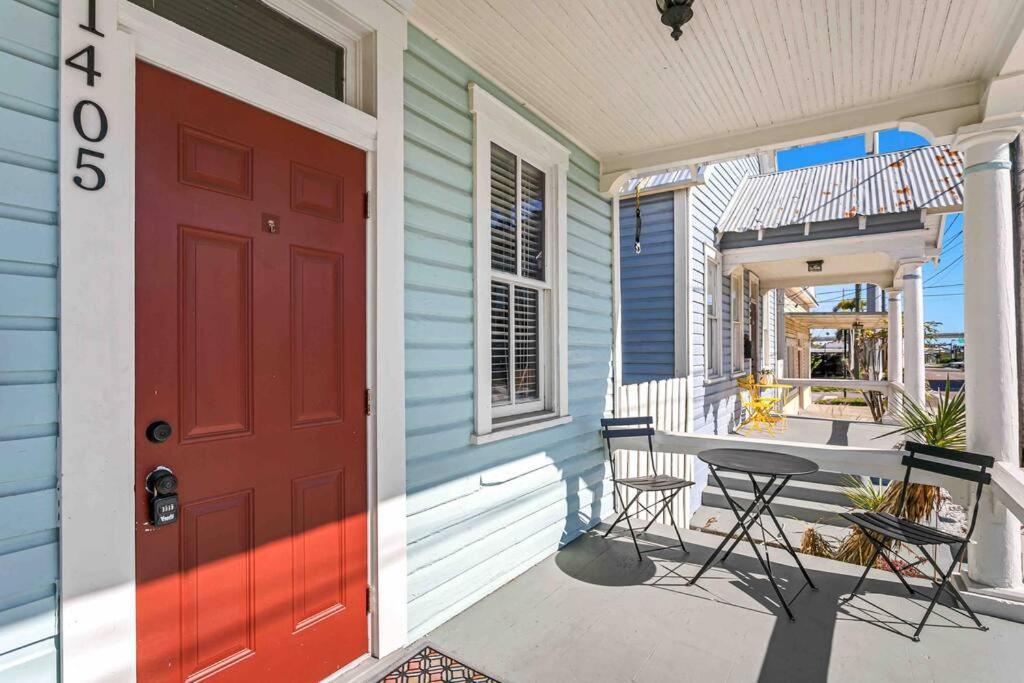 טאמפה Friends Airbnb Themed 2Bed 2Bath Walkable To All Of Ybor מראה חיצוני תמונה